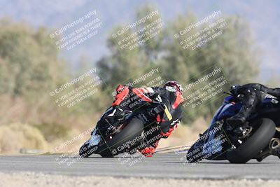 media/Oct-04-2025-CVMA (Sat) [[408bcdd6e4]]/Race 13-Amateur Supersport Open/